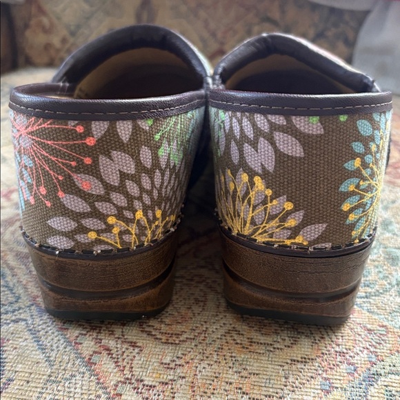 Dansko Vegan Starburst Floral Clogs Slip On Floral Comfort Shoes Women’s 41 10.5 - Picture 9 of 11